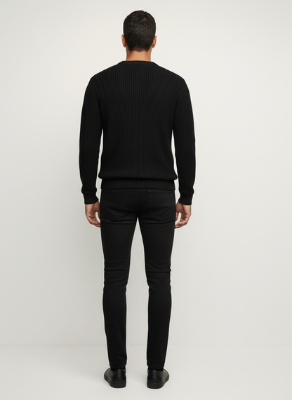 ADAM | TIMELESS DESIGNED SWEATER